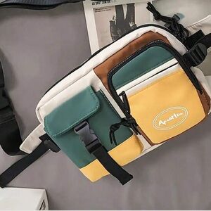 🎁Like New no tags SHEIN Waterproof Messenger Bag, Student Chest Bag, Nylon Sport